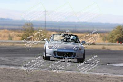 media/Oct-22-2023-Speed Ventures (Sun) [[1c9917c1d0]]/Red and Green/Sunset and Speed Shots/